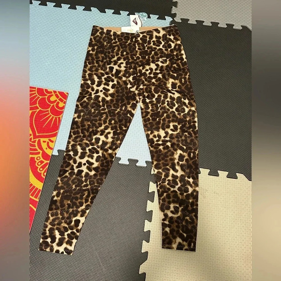 Artist Shapewear Leggings - Leopard Print (Size XS/S) Size 82 (see photos) NWT - Picture 2 of 7